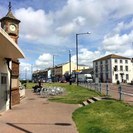 Bobby'S Bolthole Apartment Heysham Bagian luar foto