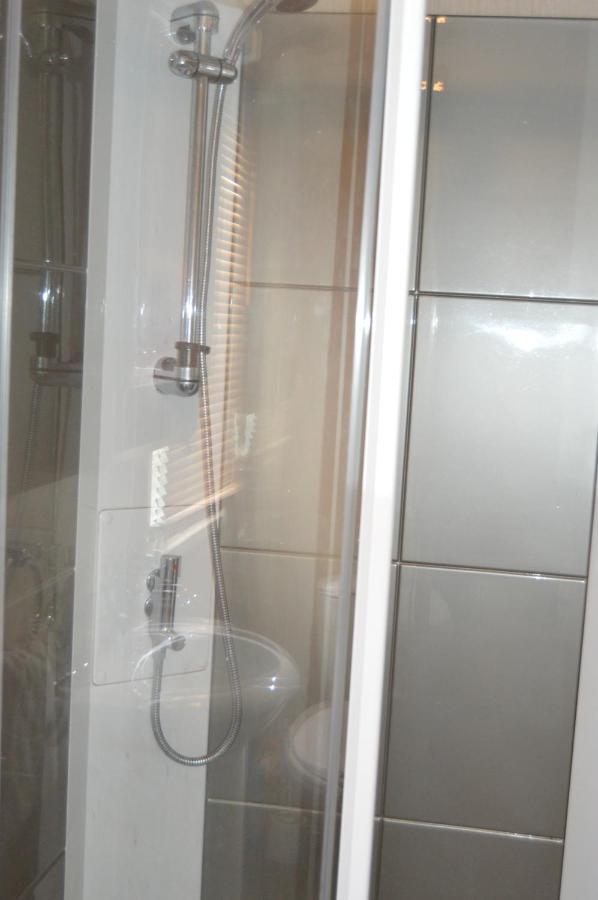 Bobby'S Bolthole Apartment Heysham Bagian luar foto